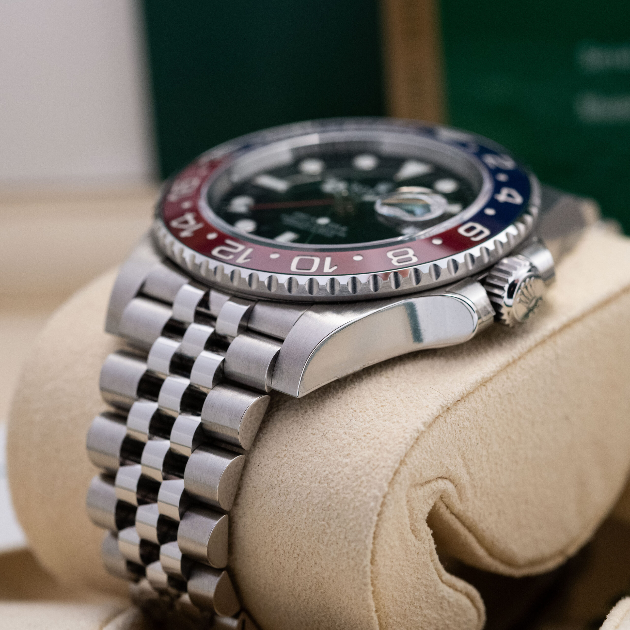 Rolex GMT Master II "Pepsi" (2018) - Image 4