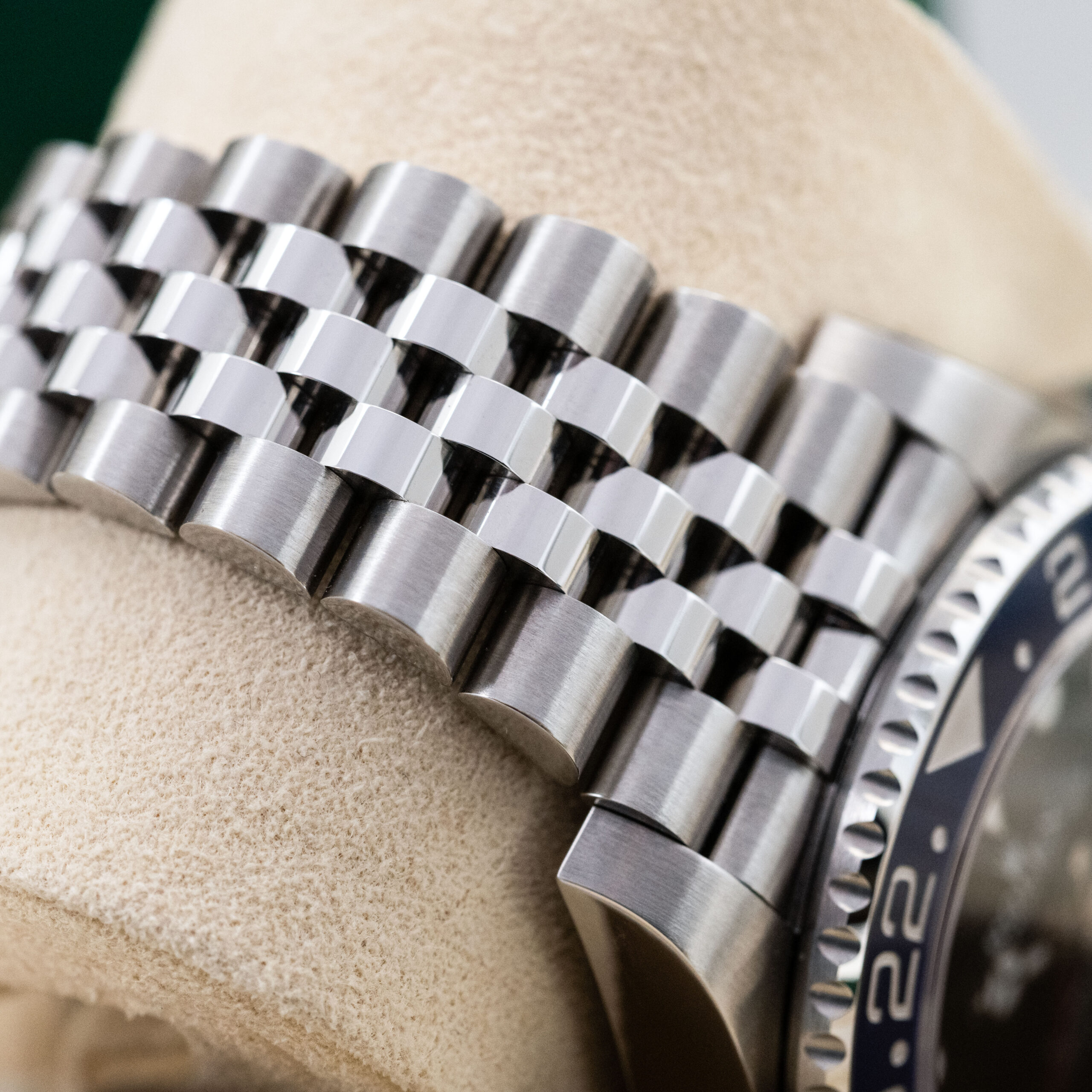 Rolex GMT Master II "Pepsi" (2018) - Image 8