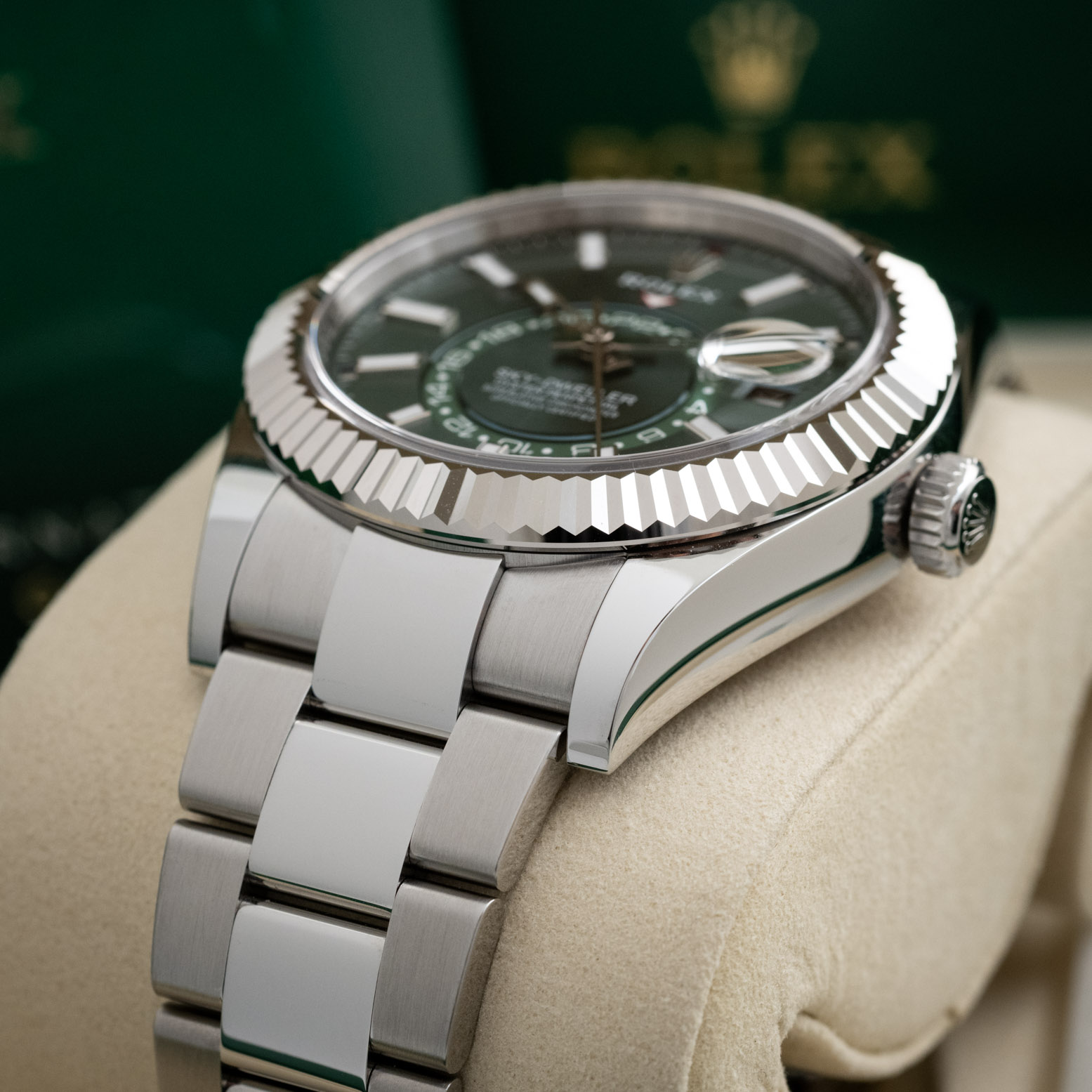 Rolex Sky-Dweller Green (2026) - Image 4