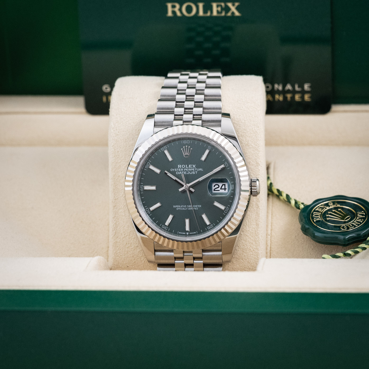 Rolex DAtejust 41mm 'Mint' Green (2022) - Image 6