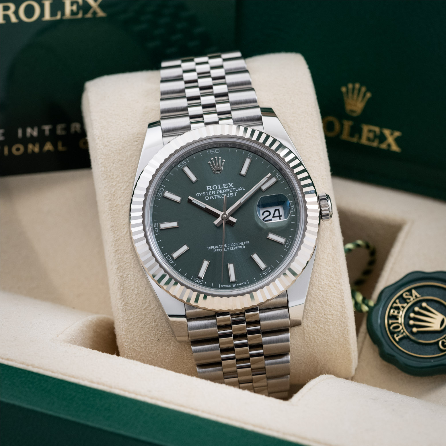 Rolex DAtejust 41mm 'Mint' Green (2022) - Image 2