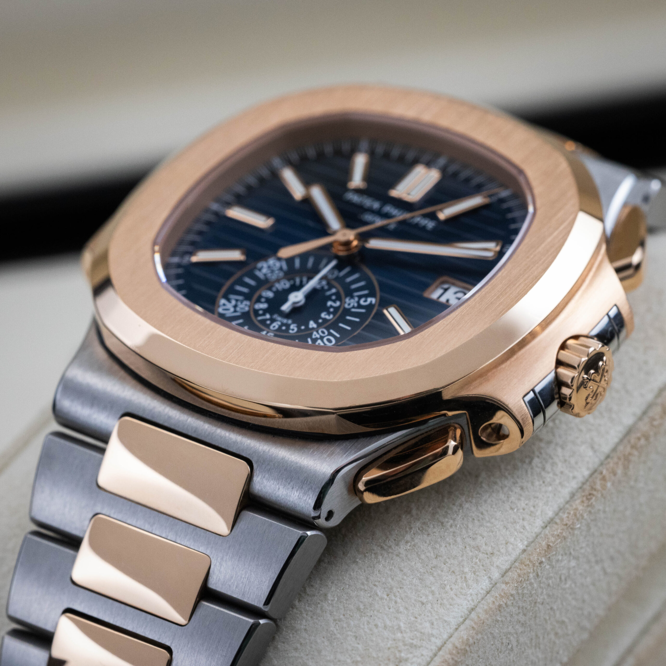 Patek Nautilus 5980/1AR (2022) - Image 8
