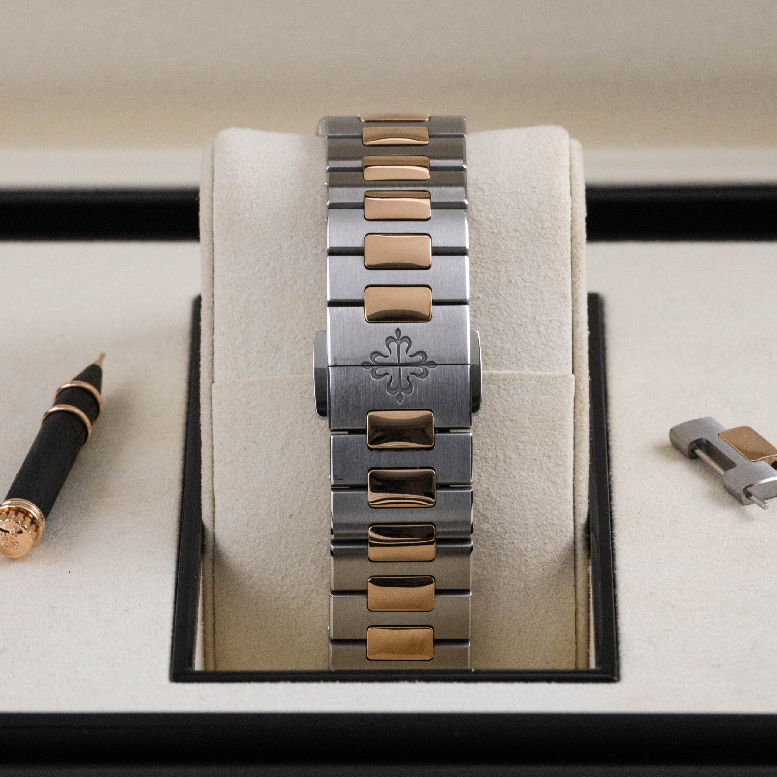 Patek Nautilus 5980/1AR (2022) - Image 10