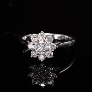 18ct White Gold, 0.98ct Diamond Cluster