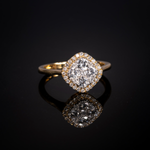 18ct Yellow Gold Illusion Set