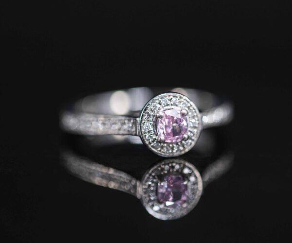diamonds-colour diamonds-colour